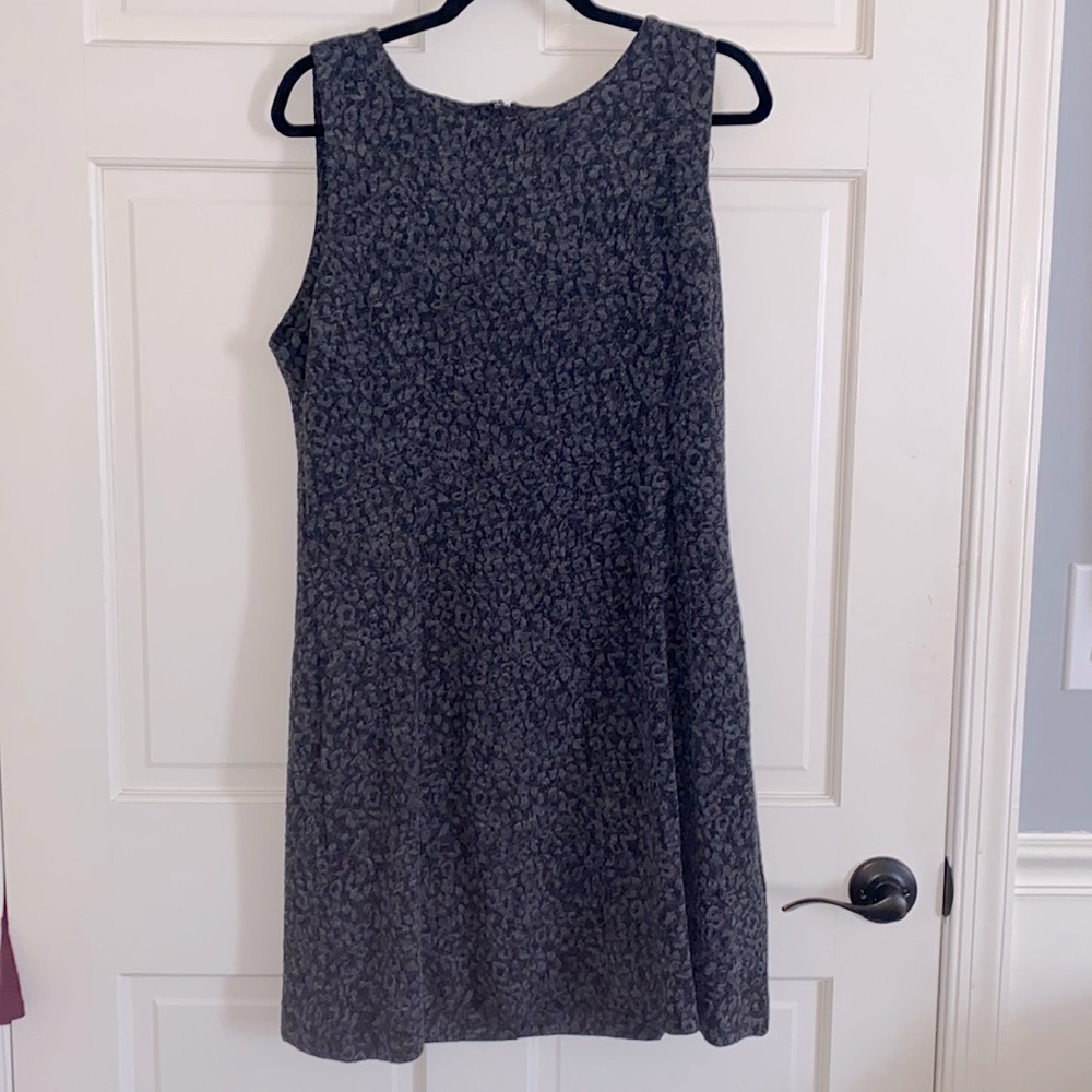 NWT Nicole Miller Sleeveless Sheath Dress in Gray